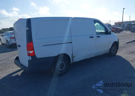 2017 Mercedes-Benz Metris z USA, uszkodzony, nr VIN WD3PG2EA3H3217098